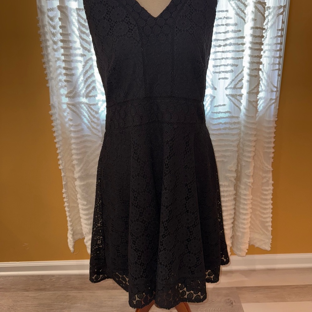 Charter Club Black Sleeveless V-Neck Mini Dress